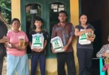 Pemkab Way Kanan Salurkan Bantuan Sembako untuk Korban Banjir di Lembasung