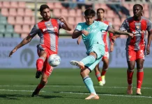 Drama Dua Kartu Merah Warnai Kemenangan Bologna