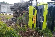 Rem Blong, Truk Tabrak Motor di Pelabuhan Bakauheni