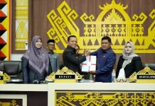 Bupati Pringsewu Sampaikan Pendapat atas Ranperda Pesantren