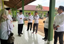 Kepala Kemenag Lampung Timur Tinjau Langsung Ujian TKA di MTs Sriwijaya