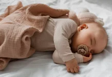 Jangan Sembarangan Mencium Bayi, Ini Risiko Kesehatannya