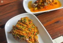 Kuliner Khas Banyuwangi ,Pedasan Bebek Entog MaK Yah