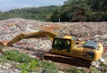 Armada Terbatas, DLH Pringsewu Berpacu Tangani Puluhan Ton Sampah per Hari
