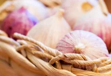 Alasan Mengiris Bawang Merah Bikin Orang Menangis