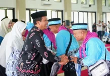 Ratusan Jemaah Calon Haji Pringsewu Diberangkatkan ke Tanah Suci