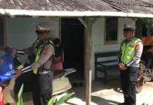 Program Tasi Berkah Presisi Sat Lantas Polres Mesuji Bantu Warga Setempat