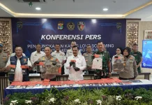 Menteri Imipas Tegaskan Sanksi Berat bagi Petugas Terlibat Love Scamming