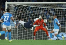 Gol Akrobatik Rowe Bikin Napoli Terancam Gagal ke Liga Champions