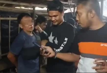 Suami Tega Tusuk Istri saat Tidur Bersama Anak