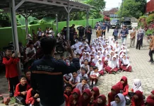ITERA Edukasi Keselamatan Perlintasan Kereta Api kepada Siswa Sekolah Dasar