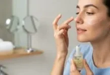 Moisturizer Dulu atau Sunscreen Dulu? Ini Urutan yang Tepat!