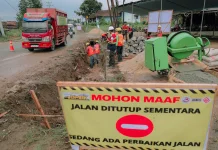 Gunakan Sistem Rigid, Dinas BMBK Perkuat Konstruksi Jalan di Pringsewu