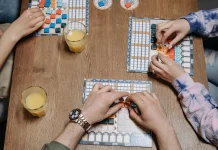 Demam "Board Game Cafe": Hiburan Interaktif yang Singkirkan Ketergantungan Gawai