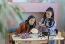 Kampanye "Micro-Influencer": Mengapa Merek Besar Lebih Pilih Kreator Skala Kecil?