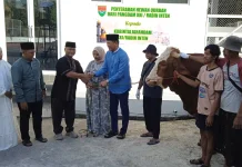 Idul Adha, Pangdam XXI Radin Inten Salurkan 21 Hewan Kurban Kepada Masyarakat