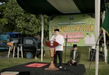 Wakil Bupati Pesisir Barat Solat Iduladha di Lapangan Merdeka Labuhan Jukung
