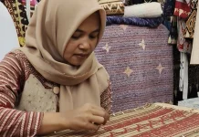 Sering Dianggap Sepele, Kesalahan Menyimpan Kain Tapis Ini Bisa Rusak Benang Emas
