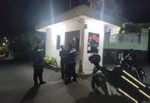 Tekan Aksi Kriminalitas Polisi Gelar Patroli Malam di Tanjungkarang Barat