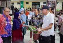 Kunjungi Pringsewu, Wamensos Usulkan Lansia Masuk Penerima MBG