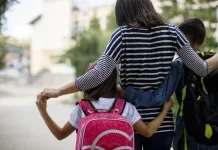 Kebiasaan Orang Tua Ini Bikin Anak Jadi Pribadi yang Baik Hati