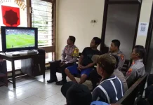 Polres Way Kanan Ciptakan Ruang Interaksi Lewat Nobar Piala Dunia 2026