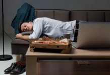 Makan Banyak Bikin Deg-degan, ternyata Ini Sebabnya
