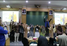 Pendongeng Lampung menjadi Narasumber Mendongeng di UGM