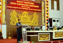 Dari Jalan Rusak hingga Pos Kamling, Ini Jawaban Bupati Pringsewu atas Catatan DPRD