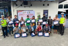 Bantuan Sembako Jadi Angin Segar Bagi Ojek di Pringsewu