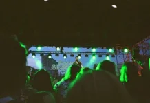 Demam Konser "Silent Disco" di Ruang Terbuka Hijau Kota