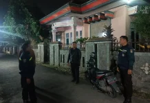 Patroli QR Polsek Labuhan Ratu Sisir Permukiman Padat Penduduk