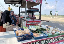 Pedagang UMKM Antusias Sambut Kunjungan Jokowi di Maliosewu Pringsewu