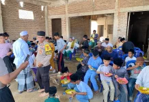 Ratusan Warga Padati Jumat Berkah Polsek Telukbetung Timur di Masjid At Aqwa