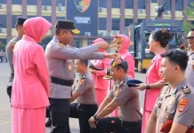 Wakapolda Lampung Pimpin Upacara Kenaikan Pangkat 1.051 Personel