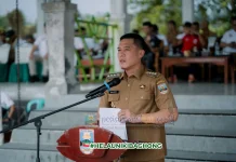 Turnamen Sepak Bola Bupati Cup II Kabupaten Pesisir Barat Tahun 2026 Resmi Dibuka