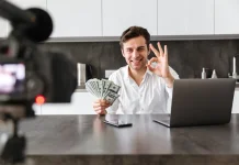 Lindungi Konsumen, OJK Perketat Aturan Finacial Influencer