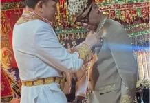 Gubernur Lampung Terima Gelar Adat dari Kerajaan Paksi Pak Sekala Brak
