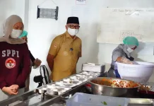 Gubernur Lampung Tinjau Pelaksanaan MBG di Hari Pertama Sekolah