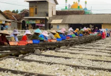Foto Kehidupan Pesisir Bawa Mahasiswa UIN RIL Juara PEKSIMIDA