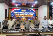 Warga Mesuji Serahkan 80 Senjata Rakitan Sukarela