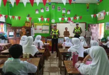 Satlantas Lampung Timur Edukasi Pelajar Cegah Bullying dan Tertib Lalu Lintas