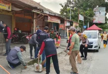 HUT Kodam XXI Radin Inten, TNI-Polri Kompak Gelar Karya Bhakti di Pasar Perumnas