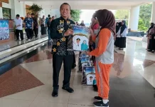 Bupati Pringsewu Lepas 12 Siswa Sekolah Rakyat