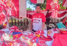 Jelang HUT RI, Pedagang Bendera Musiman Mulai Ramaikan Jalanan Bandarlampung