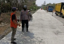 Antisipasi Pemerasan, Polsek Abung Selatan Patroli Perbaikan Jalinsum