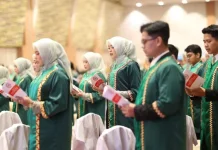 Sebanyak 102 Dokter Baru FK Unila Resmi Ucapkan Sumpah Profesi