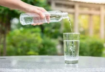 Minum Air sebelum Makan, Benarkah Bisa Bantu Turunkan Berat Badan?