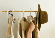 Fenomena Capsule Wardrobe: Gaya Busana Minimalis Anak Muda Urban