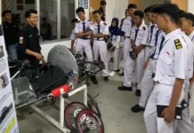 Siswa SMKN 2 Terbanggi Besar Kenali Teknik Mesin